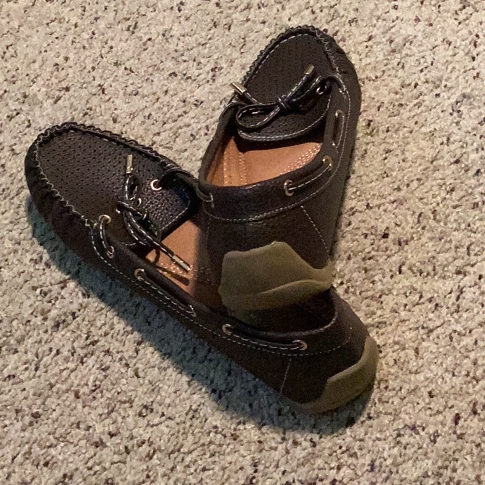 Forever Comfort Women's Brown Moccasins with Gold Accents - Picture 4 of 4
